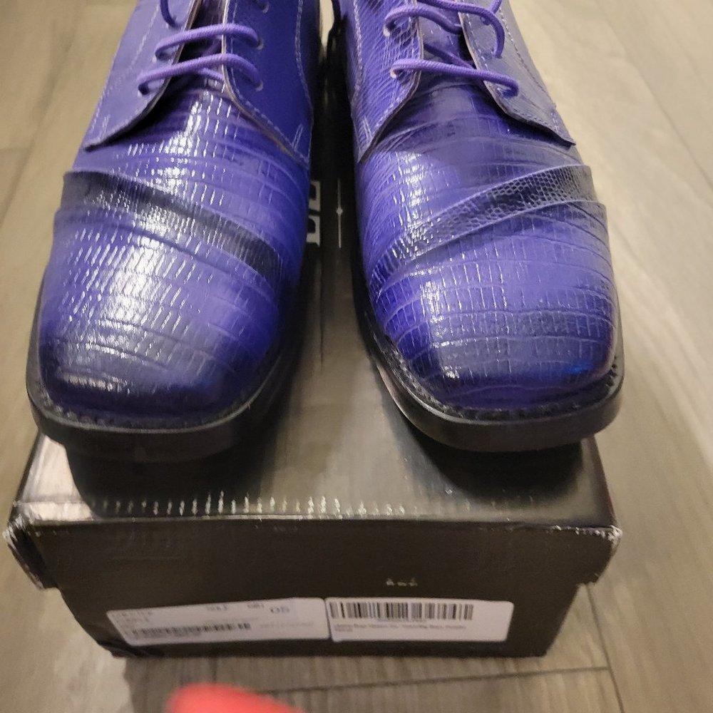 Purple dress shoes